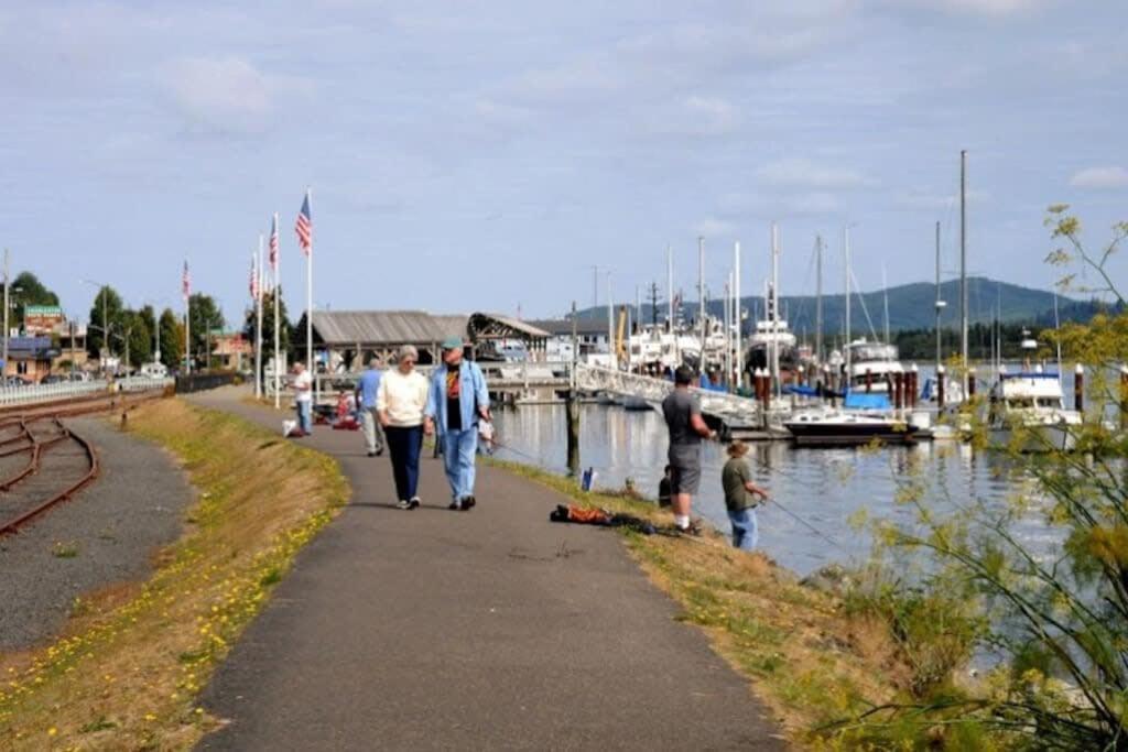 #Stayinmydistrict Historic Apartment Near Downtown Coos Bay Eksteriør billede