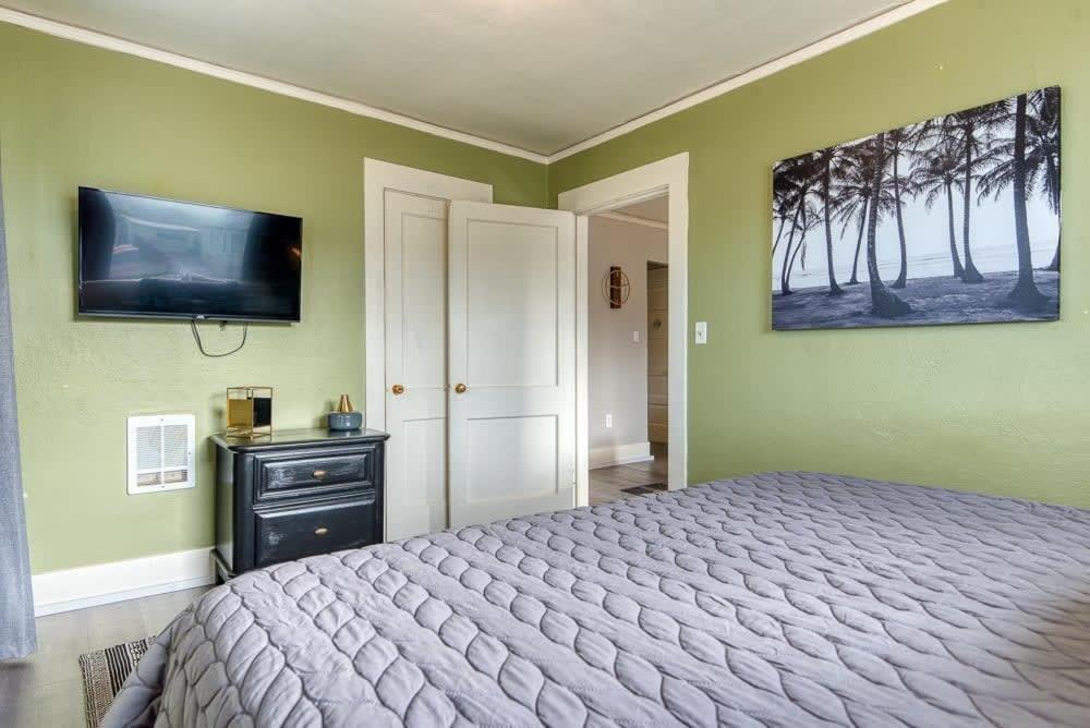 #Stayinmydistrict Historic Apartment Near Downtown Coos Bay Eksteriør billede